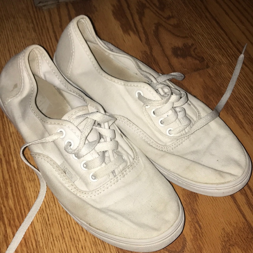 White Vans Sneakers - Size 9